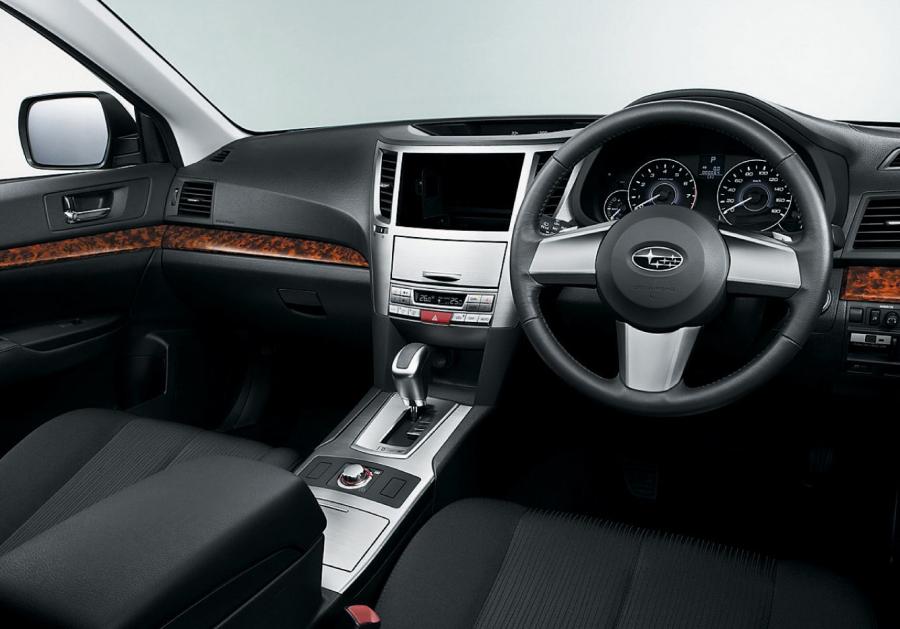  Subaru Legacy Touring Wagon 2010 года  (фото 26 из 39)